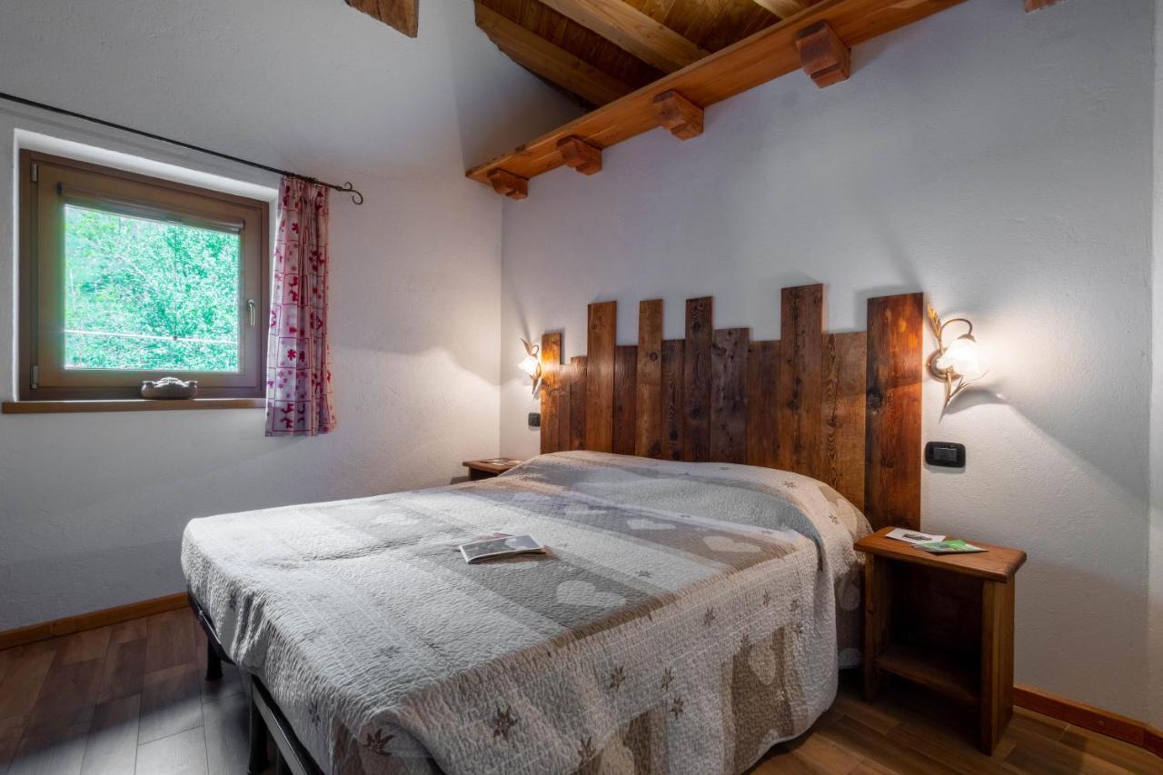 Le Vieux Noyer - Appartamenti Al Verde Villaggio Di Rumiod Saint-Pierre Εξωτερικό φωτογραφία