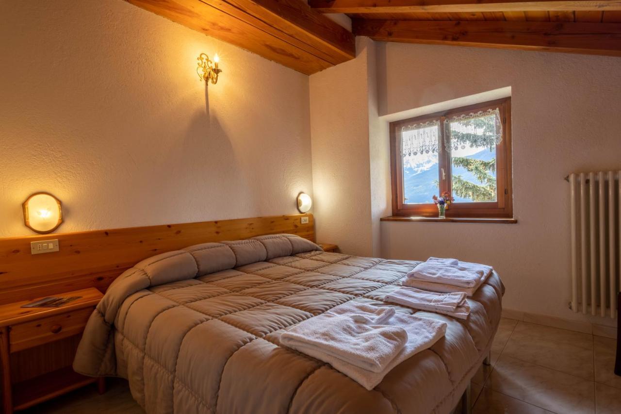 Le Vieux Noyer - Appartamenti Al Verde Villaggio Di Rumiod Saint-Pierre Εξωτερικό φωτογραφία