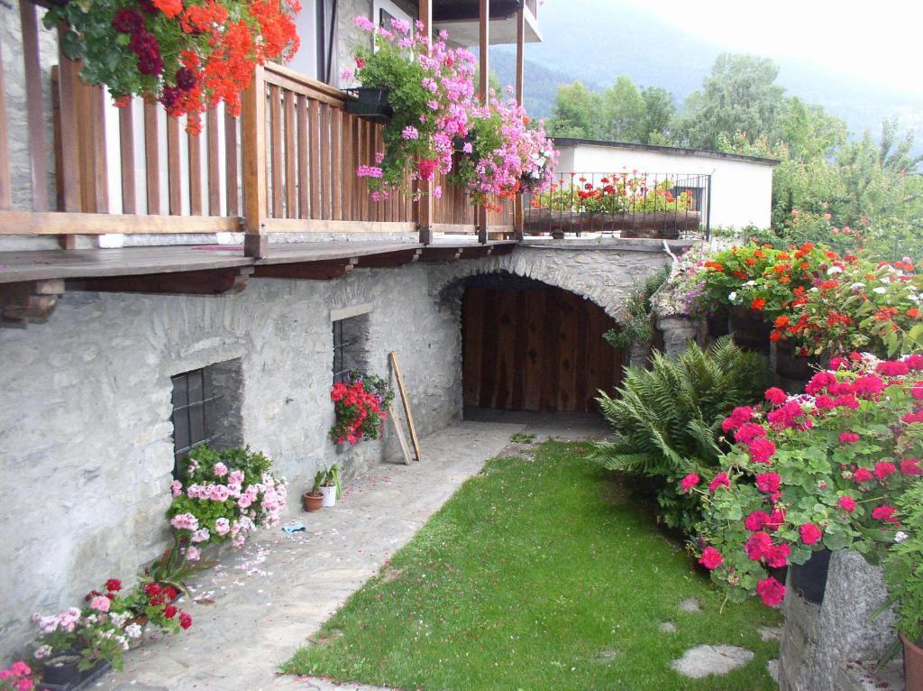 Le Vieux Noyer - Appartamenti Al Verde Villaggio Di Rumiod Saint-Pierre Εξωτερικό φωτογραφία